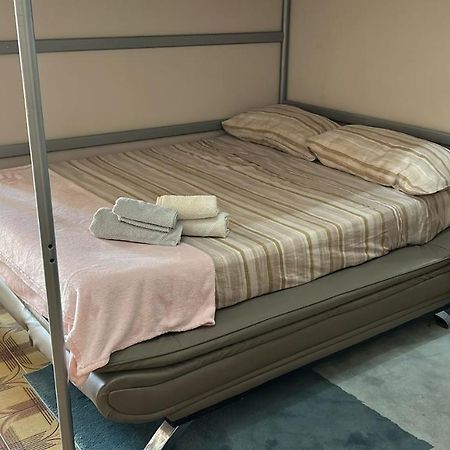 Apartmán Casa Adele Torvaianica Exteriér fotografie